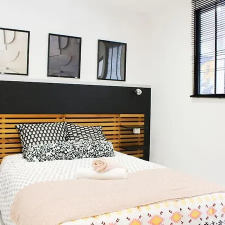 Apartment Hollywood, Moderne, Central, A 10 Min Des Plages *